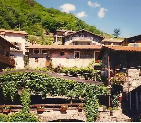 Old Little Domaso